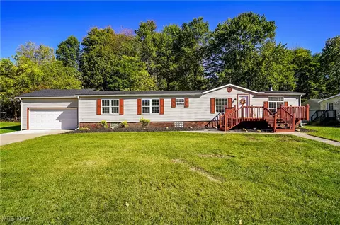 6768 Terrill St, Ravenna, OH 44266