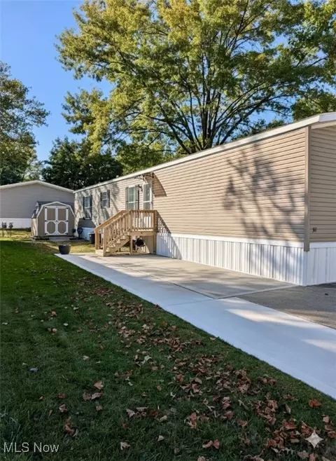 311 Westwoods #311, Amherst, OH 44001
