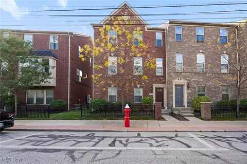 12115 Detroit Ave, Lakewood, OH 44107