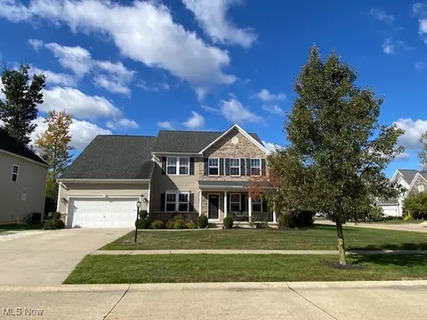 2424 Roxboro St, Avon, OH 44011
