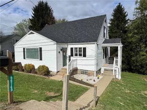 56745 Ferryview Rd, Martins Ferry, OH 43935