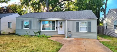 3922 W 143rd St, Cleveland, OH 44111