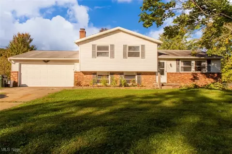 4568 Shriver Rd, North Canton, OH 44720