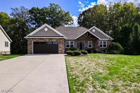 6182 Michael Barkey Ave NW, Canal Fulton, OH 44614