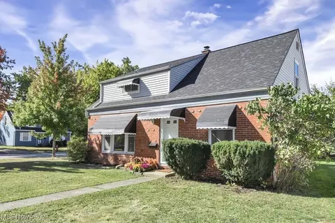 640 E 261st St, Euclid, OH 44132