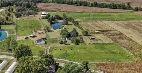 7509 Granville Rd, Mount Vernon, OH 43050