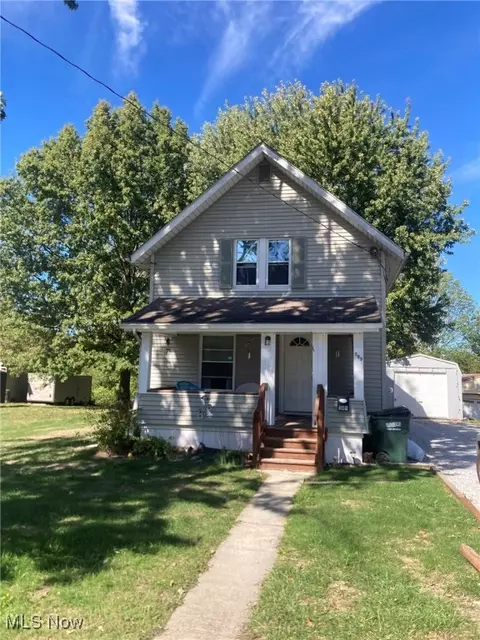 589 Highland Ave, Barberton, OH 44203