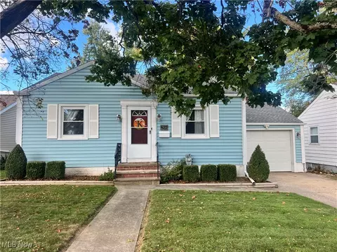 522 Pine St, Medina, OH 44256
