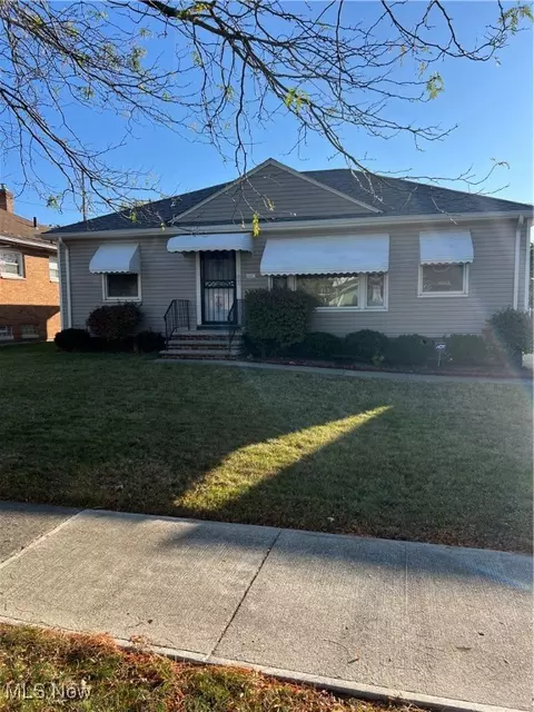 4141 E 186th St, Cleveland, OH 44122