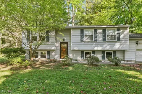 1625 Travers Rd, Madison, OH 44057