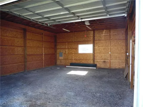 609 Lambert St, Belpre, OH 45714 photo 5