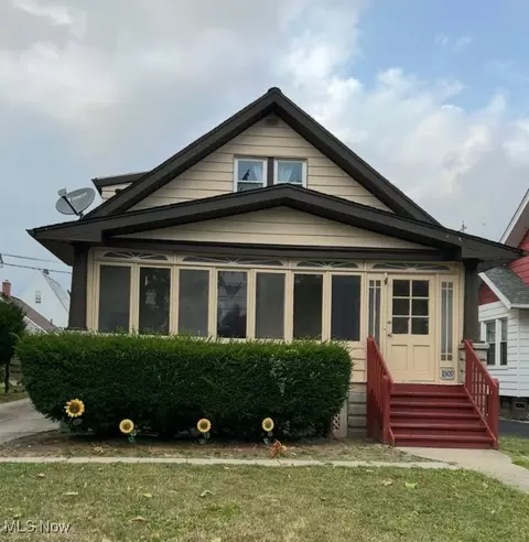 11509 Granger Rd, Garfield Heights, OH 44125