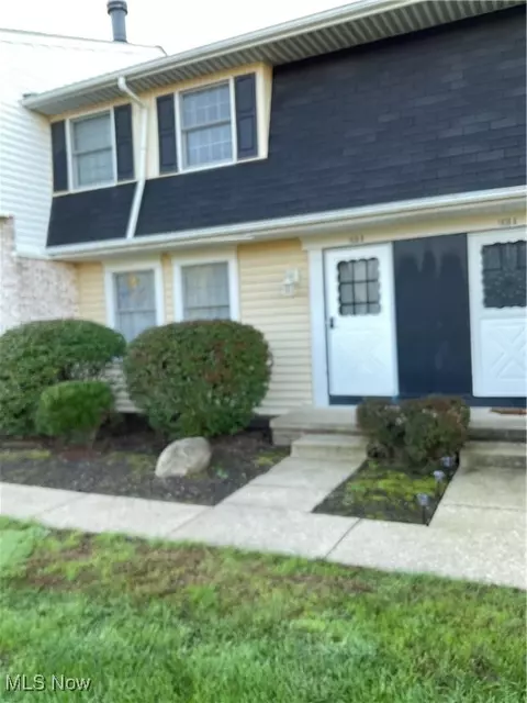 1938 Higby Dr, Stow, OH 44224