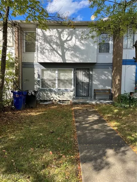 9341 Manor Ave, Cleveland, OH 44104