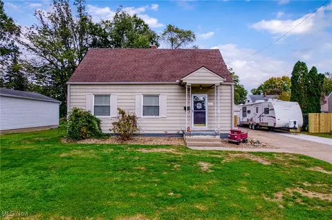 681 E Paige Ave, Barberton, OH 44203