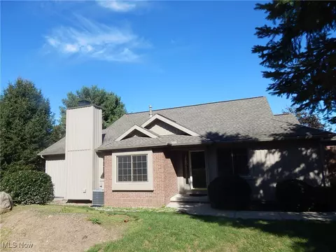 500 Dottie Ct, Tallmadge, OH 44278