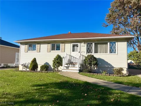 15450 Holland Rd, Brook Park, OH 44142
