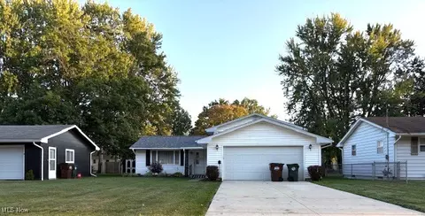 42937 Crestlane Dr, Elyria, OH 44035