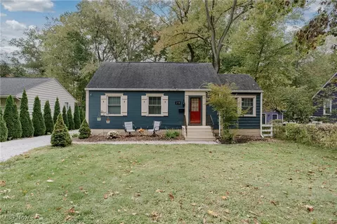 218 E School St, Kent, OH 44240