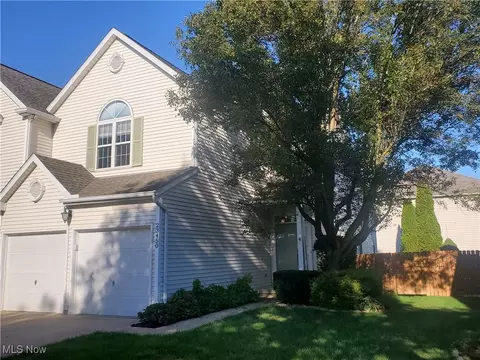 23450 Wainwright Ter, Olmsted Falls, OH 44138