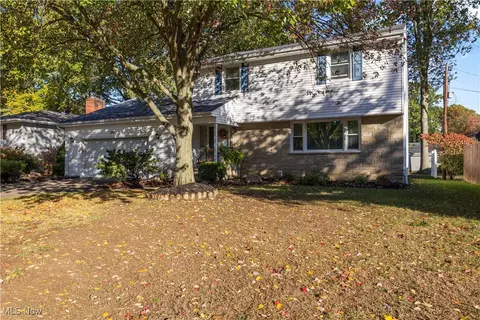 350 Colgate Ave, Elyria, OH 44035 photo 2