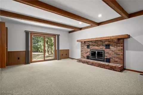 1711 Gulf Rd, Elyria, OH 44035 photo 5