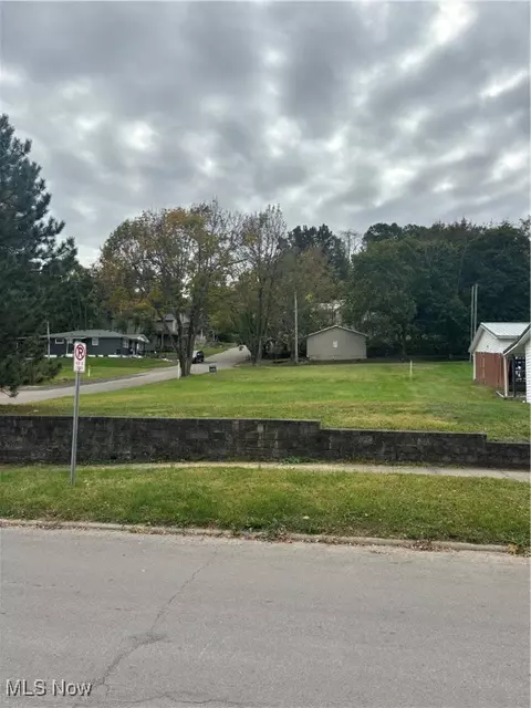622 Grant Ave, Cambridge, OH 43725
