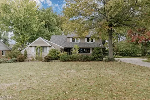 22813 Halburton Rd, Beachwood, OH 44122