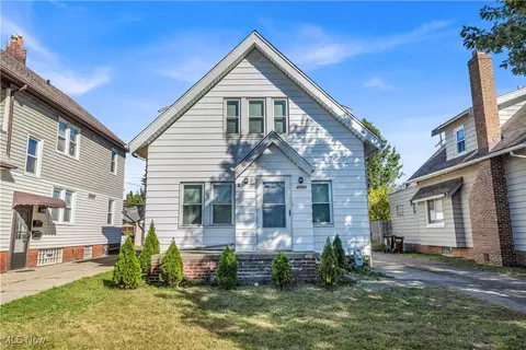 4002 Maplecrest Ave, Parma, OH 44134