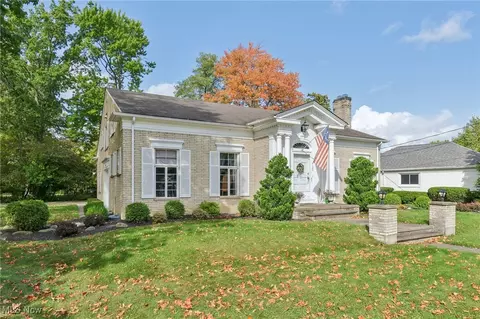 4120 West Vly, Fairview Park, OH 44126
