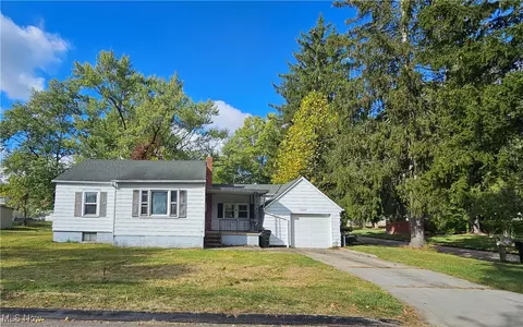 10306 Electric Blvd, Northfield, OH 44067