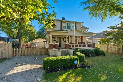 224 Searle St, Zanesville, OH 43701