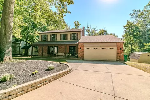 8500 Barbara Dr, Mentor, OH 44060
