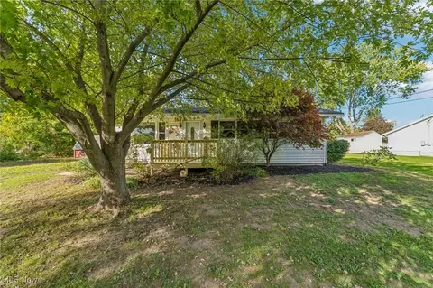 139 E Union St, Geneva, OH 44041