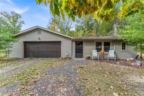 10990 Reed Rd, Columbia Station, OH 44028