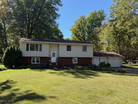 2964 Rosetta Blvd, Newton Falls, OH 44444