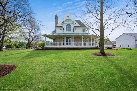 5525 Boneta Rd, Medina, OH 44256