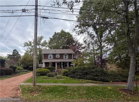 124 Wadsworth St, Canfield, OH 44406