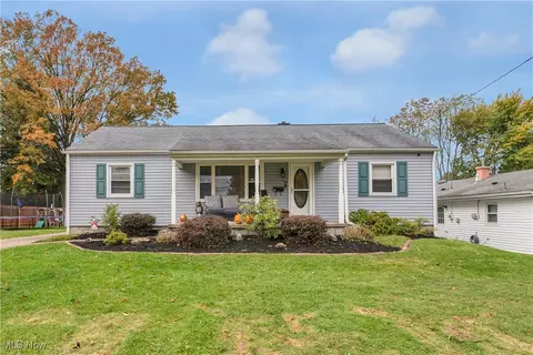 42 N Navarre Ave, Austintown, OH 44515