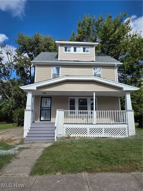 13609 Edgewood Ave, Cleveland, OH 44105