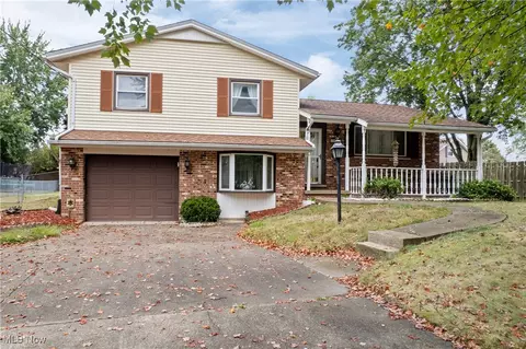 1808 Pauli St, Canal Fulton, OH 44614