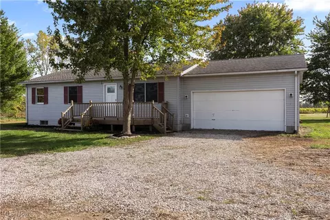 11696 Jeffrey Rd, West Salem, OH 44287