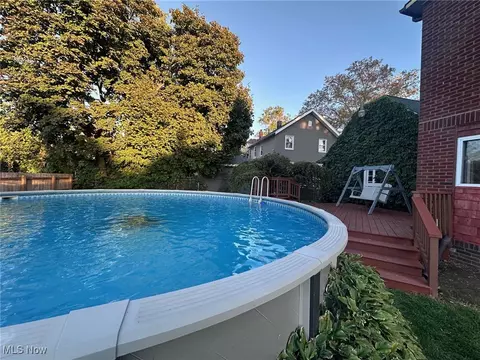 Exterior - 1172 W 7th St, Lorain, OH 44052 photo 5 of 8