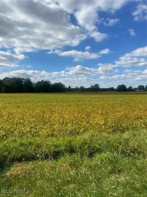 Warwick Road, Marshallville, OH 44645