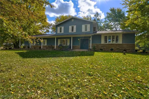 4450 Poe Rd, Medina, OH 44256