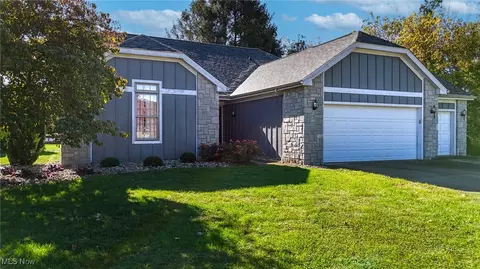 381 Fairway Dr, Beverly, OH 45715
