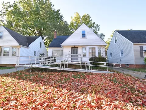 20800 Morris Ave, Euclid, OH 44123