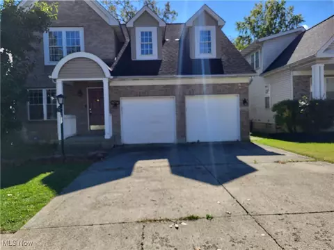 16216 Sunny Glenn Ave, Cleveland, OH 44128