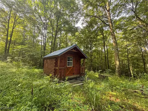 Twp Rd 273, Shawnee, OH 43782