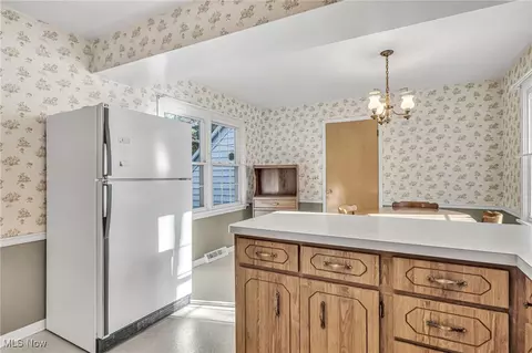 Kitchen - 35690 Solon Rd, Solon, OH 44139 photo 4 of 4
